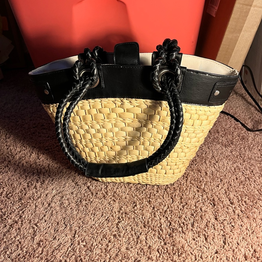 Excellent used condition - Picture 3 of 6